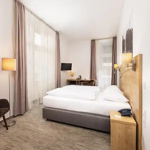 Hotel Ring, Boedapest
