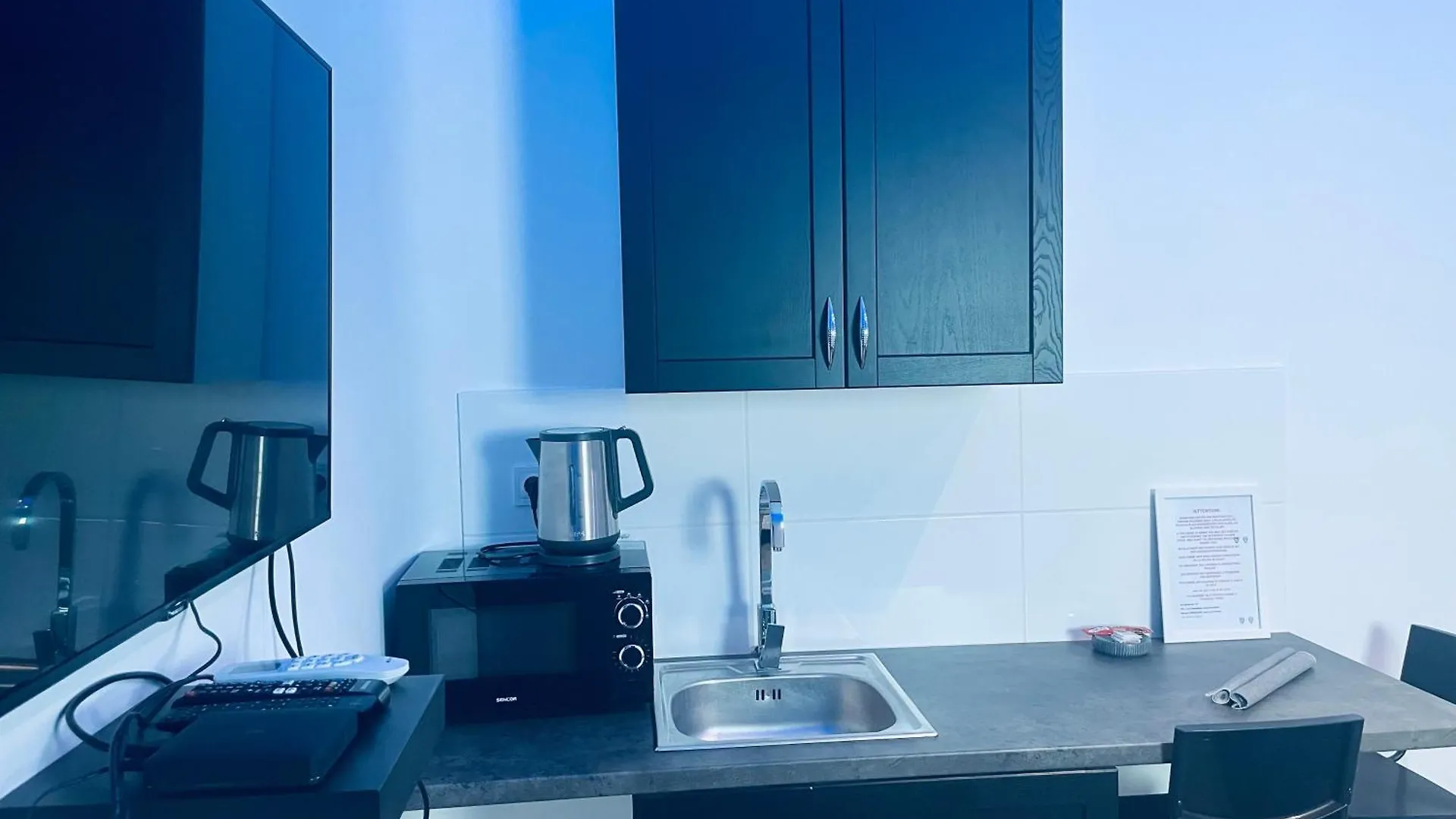 Luxury Downtown Studios Budapest Apartment